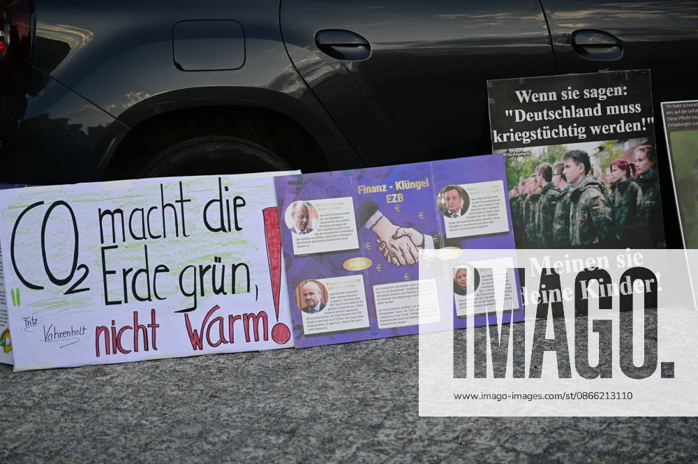 The traditional Monday demonstration in Görlitz, with today’s slogan 1,000 for Görlitz: Together, Peacefully, Visibly, aims to reach the milestone of 1,000 participants at Postplatz. Background: The weekly Monday demonstrations in Görlitz are held under slogans calling for peace, freedom, and