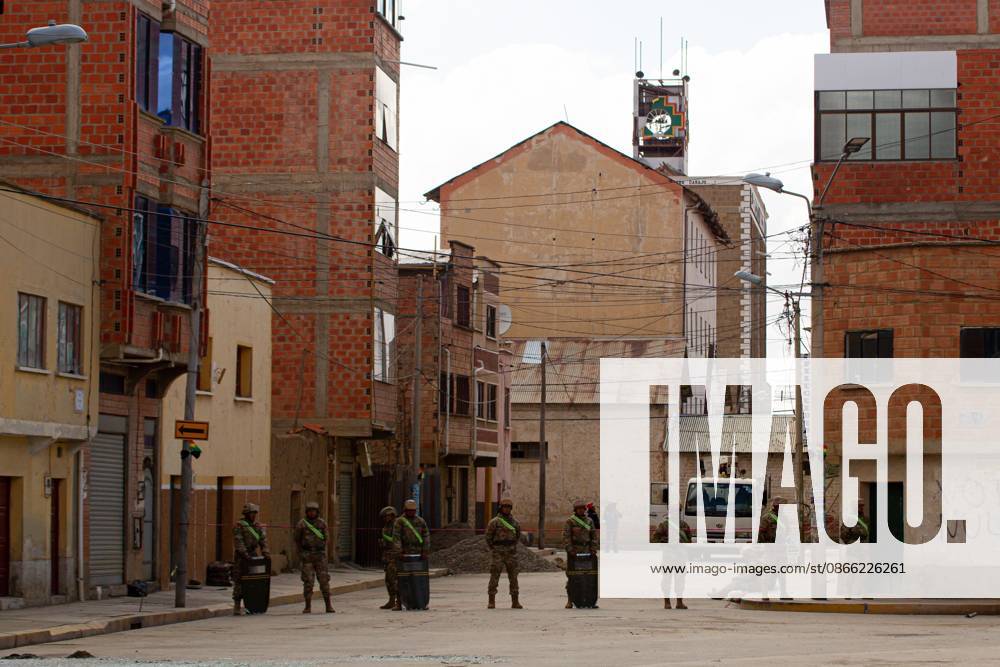 VIACHA, BOLIVIA â€? SEPTEMBER 7, 2026: Damage is seen to homes near the RAM-2 â€oeBoloÂvarâ€Â? Mechanized Artillery Regiment, three days after explosions at the military installation in Viacha, near La Paz. The blast wave shattered windows and damaged walls and roofs in surrounding residential areas as rescue teams continued searching the site for missing people. Vincha Bolivia - ZUMAq101 20260907_zna_q101_188