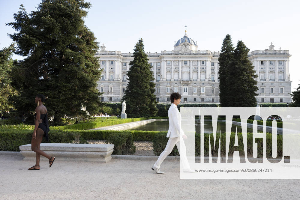 A model parades with MadModa design during OMODA and Fashion Week Madrid in Madrid Jardines de Sabatini in Madrid. 7 of September of 2026 Spain Madrid Spain - ZUMAs197 20260907_aaa_s197_379