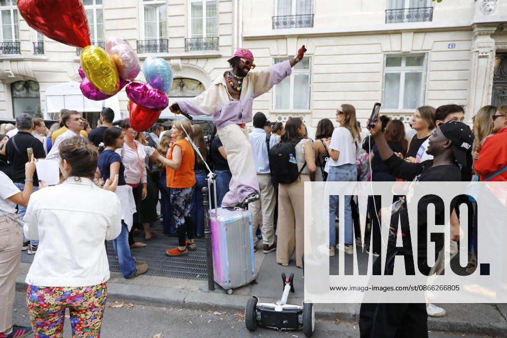 Exclusive: Femi the Scorpion, often called the bringer of happiness, is spotted outside the Royal Monceau with Celine Dion fans in Paris on September 7, 2026. Marc Ausset Lacroix, Bestimage. Exclusive: Femi the Scorpion, often known as the bringer of happiness, is spotted outside the Royal Monceau with Celine Dion fans in Paris on September 7, 2026