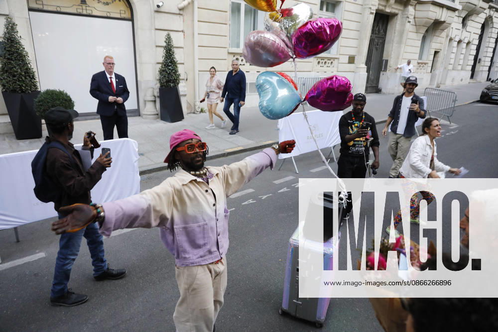 Exclusive: Femi the Scorpion, often called the bringer of happiness, is spotted outside the Royal Monceau with Celine Dion fans in Paris on September 7, 2026. Marc Ausset Lacroix, Bestimage. Exclusive: Femi the Scorpion, often known as the bringer of happiness, is spotted outside the Royal Monceau with Celine Dion fans in Paris on September 7, 2026