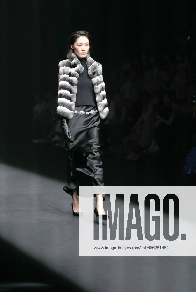 SYNA brand fashion is displayed on the runway during the China International Fashion Week Fall 2026 on September 7, 2026 in Beijing, China. The event showcases collections from various designers for the upcoming autumn and winter seasons.