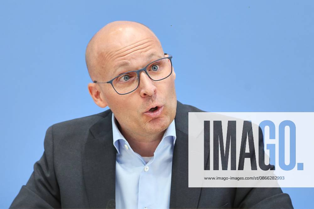 Federal Press Conference: Release of the Results of the 2025 PISA Study Samuel Greiff
