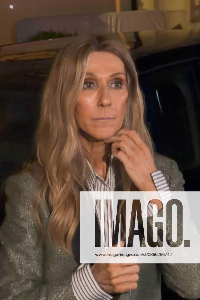 Céline Dion, returning from an intense rehearsal session, takes the time to greet her fans in front of the Royal Monceau Hotel in Paris on September 7, 2026. Lea Vieillot, Bestimage. Céline Dion, back from an intense rehearsal session, takes the time to greet her fans in front of the Royal Monceau hotel in Paris on September 7, 2026, Paris, France