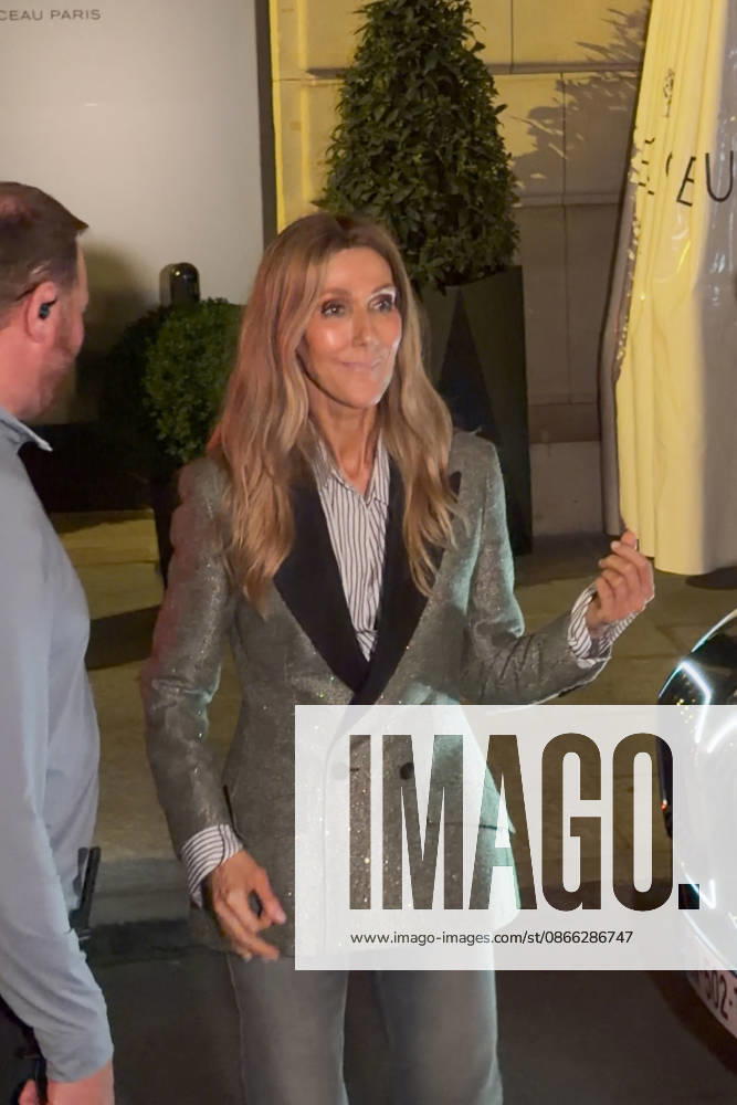 Céline Dion, returning from an intense rehearsal session, takes the time to greet her fans in front of the Royal Monceau Hotel in Paris on September 7, 2026. Lea Vieillot, Bestimage. Céline Dion, back from an intense rehearsal session, takes the time to greet her fans in front of the Royal Monceau hotel in Paris on September 7, 2026, Paris, France