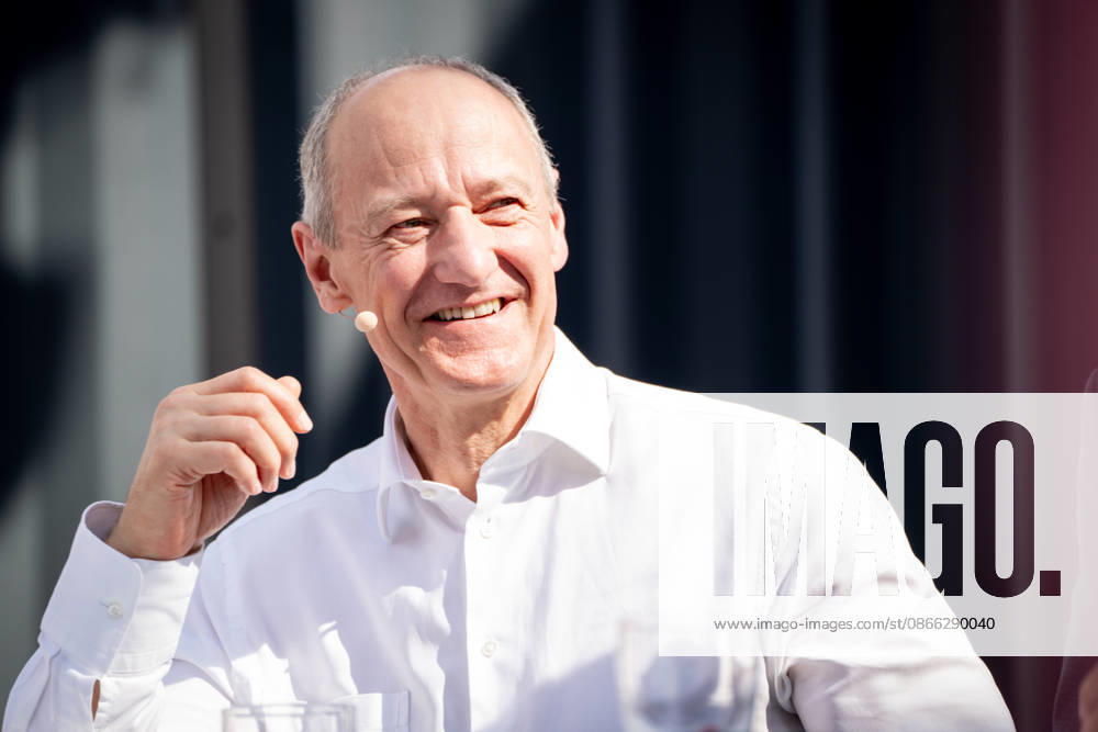 Digital X 2026 Dr. Roland Busch, President and CEO of Siemens, on the Harbor Stage at Digital X 2026. DIGITAL X is Europe’s leading cross-industry digitalization initiative. With the goal of advancing digital transformation in business, politics,