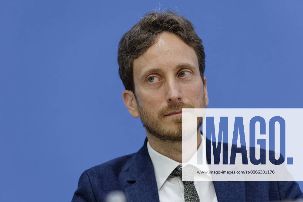 Presentation of the 2025 PISA Study, September 8, 2026, Germany, Berlin: Federal Press Conference on the Results of the 2025 PISA Study. Pictured: Francesco Avvisati, OECD, co-author of the PISA Study