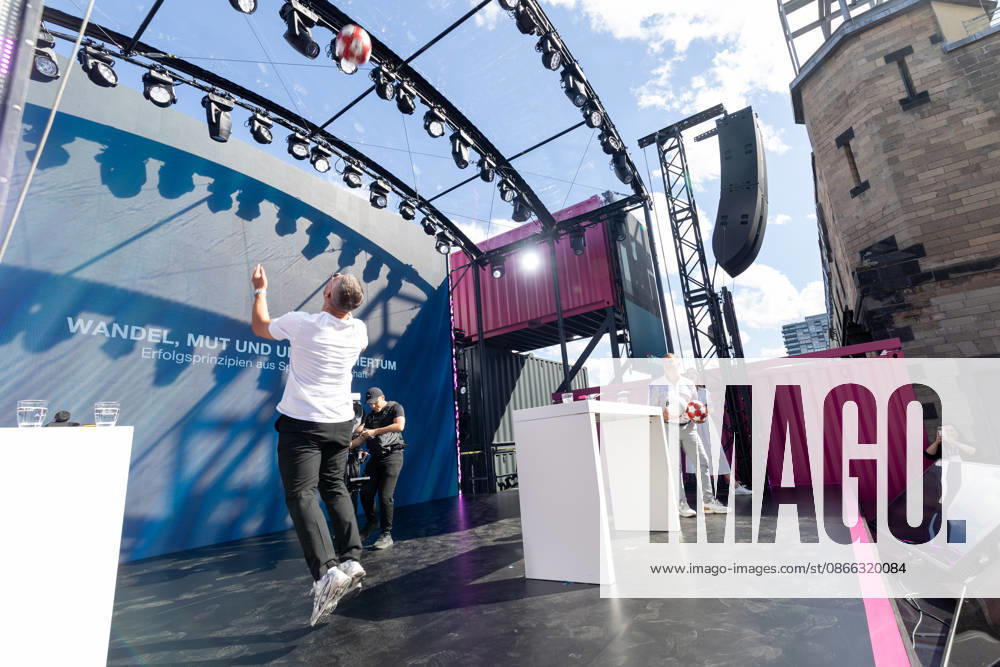 DIGITAL X 2026 at the Rheinauhafen in Cologne, September 8, 2026 Former national soccer player and 2014 World Cup champion Lukas PODOLSKI, along with Prof. Dr. Alena Buyx and Klaus Werner, visitors learn more at DIGIT