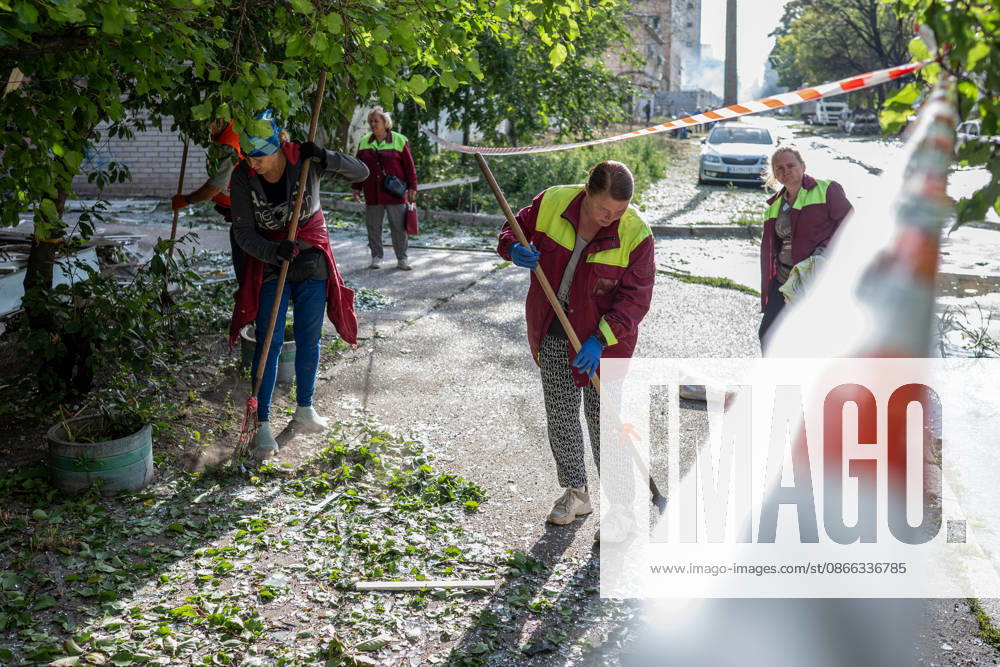 Destruction and fires reported across Kyiv districts after Russian attack Municipal workers rake and sweep glass shards, branches and garbage from a street in the Solomianskyi district after a Russian attack, Kyiv, Ukraine, on September 8, 2026. On Tuesday night, September 8, Russian forces launched a strike on the Ukrainian capital with ballistic and cruise missiles, as well as jet UAVs. The attack caused damage to civilian infrastructure, residential areas, and business facilities. Three people were killed, and 19 were injured. Kyiv Ukraine