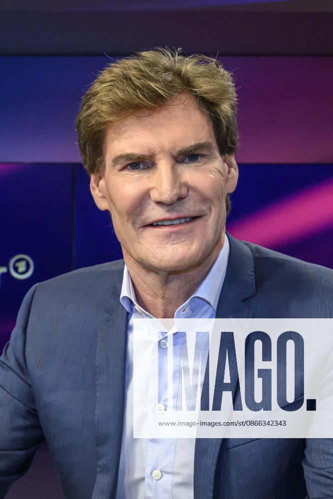 From left: Carsten Maschmeyer, entrepreneur, GER, Berlin, studio, guest on *Maischberger*, political talk show, TV, program, with host Sandra Maischberger, Das Erste, from Adlershof, Am Studio 20, September 8, 2026,