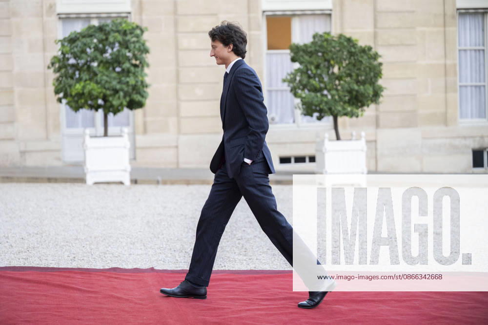 French State dinner for South Korea s President - Paris Watch Director at Louis Vuitton Jean Arnault arrives for a State dinner organised by France s President Emmanuel Macron for South Korea s President Lee Jae Myung at the Elysee Presidential Palace, in Paris on September 8, 2026.Photo by Eliot Blondet ABACAPRESS.COM Paris France France