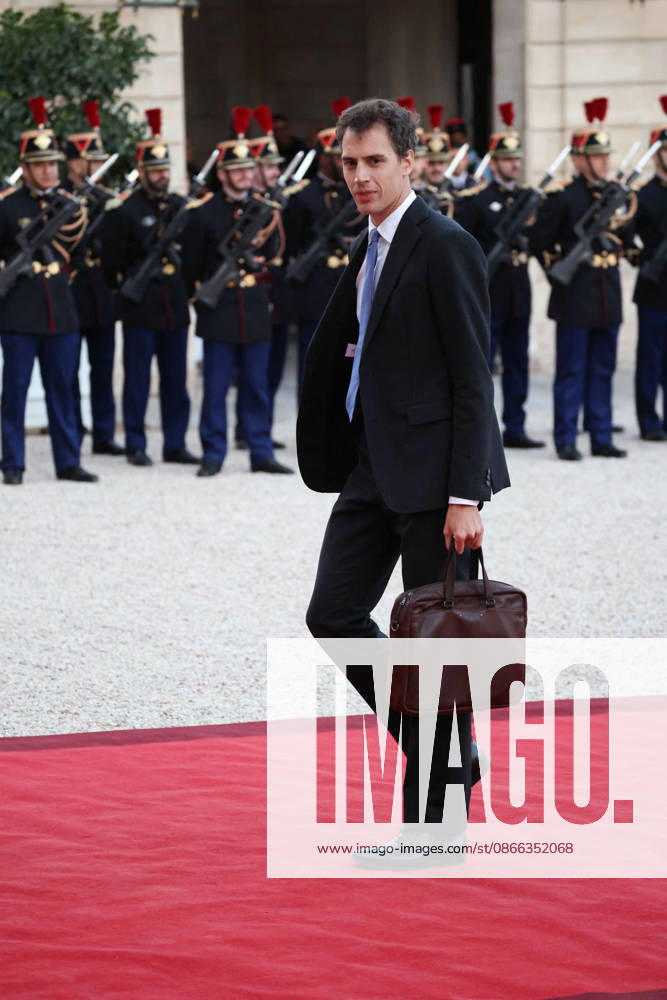 DiÌ‚ner d Etat en l honneur de Mr LEE Jae Myung, PreÌsident de la ReÌpublique de CoreÌe Arthur Mensch (Mistral AI CEO) Emmanuel Macron et Brigitte Macron recoivent Mr LEE Jae Myung, PreÌsident de la ReÌpublique de CoreÌe et son Ã pouse, Kim Hye-kyung, Ã l occasion d un diner d Ã tat au Palais de l ElysÃ e Ã Paris, le 8 septembre 2026. French President, Emmanuel Macron and his wife, Brigitte Macron hosted Mr. LEE Jae Myung, President of the Republic of Korea, and his wife, Kim Hye-kyung, at a state dinner at the ElysÃ e Palace in Paris on September 8, 2026.