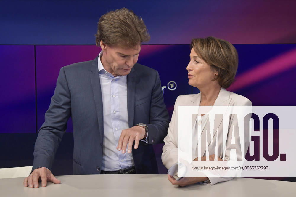 Carsten Maschmeyer and Sandra Maischberger on the ARD talk show *maischberger* at the studio in Berlin-Adlershof, Berlin, September 8, 2026 Foto:xM.xBehrensx xFuturexImagex maischberger0809_6926