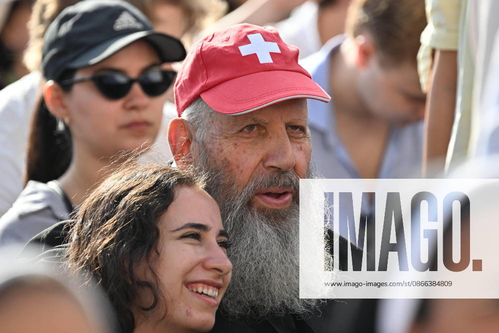 IPA88303352 - Italy, Rome, Vatican, September 9, 2026: Pope Leo XVI’s General Audience in St. Peter’s Square Photograph by ALESSIA GIULIANI Catholic Press Photo RESTRICTED TO EDITORIAL USE - NO MARKETING - NO ADVERTISING CAMPAIGNS.