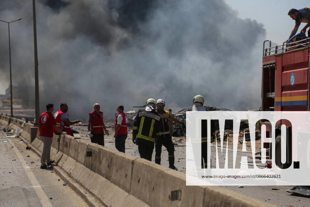 4 killed in explosion in Syria s Idlib province IDLIB, SYRIA - SEPTEMBER 09: Smoke rises after a powerful explosion, the cause of which has not yet been determined, at a warehouse where war remnant munitions were being collected near the Sarmada district of Idlib province in northwestern Syria on September 09, 2026. Police, ambulance, firefighting, and civil defense teams were dispatched to the area. Kasim Yusuf Anadolu Idlib Syria. Editorial use only. Please get in touch for any other usage.
