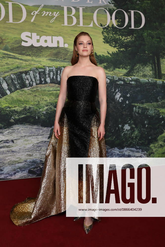 HARRIET SLATER attends the Sydney Premiere of Outlander: Blood of my Blood at Hoyts Entertainment Quarter on September 09, 2026 in Sydney, NSW Australia - ZUMAa155 20260909_aaa_a155_001