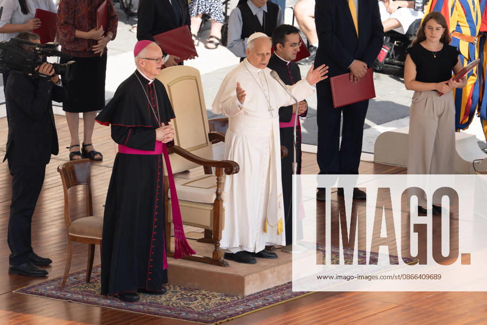 Pope Leo XIV At Weekly General Audience - Vatican City His Holiness Pope Leo XIV attends the weekly general audience at St Peter s Square in Vatican City, Vatican City on September 9, 2026. Photo by Andrea Bracaglia ABACAPRESS.COM Vatican Vatican City Vatican (or Holy See)