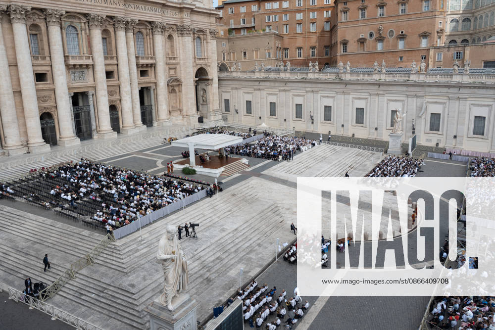 Pope Leo XIV At Weekly General Audience - Vatican City His Holiness Pope Leo XIV attends the weekly general audience at St Peter s Square in Vatican City, Vatican City on September 9, 2026. Photo by Andrea Bracaglia ABACAPRESS.COM Vatican Vatican City Vatican (or Holy See)