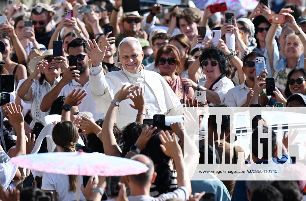 Pope Leo XIV leads The General Audience - Vatican Pope Leo XIV attends the weekly general audience in Saint Peter’s square, Vatican on September 9, 2026. Photo by Eric Vandeville ABACAPRESS.COM Rome Vatican (or Holy See)