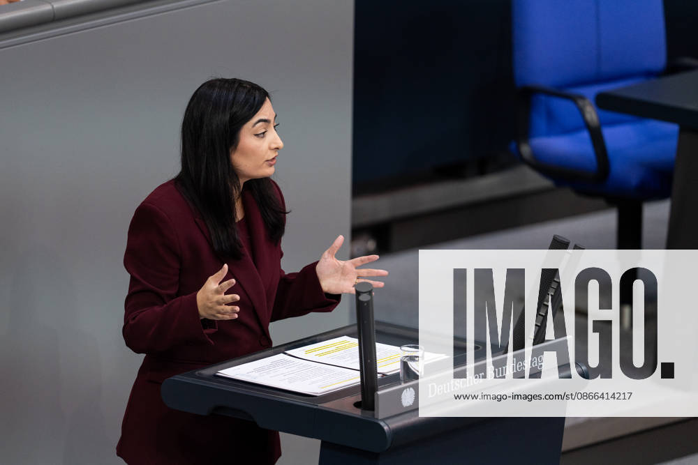 GER, Berlin, 92nd session of the German Bundestag in the plenary hall of the Reichstag building. Reem Alabali Radovan, Federal Minister for Economic Cooperation and Development, stands at the lectern, gesturing, expressing facial expressions, and showing emotion.