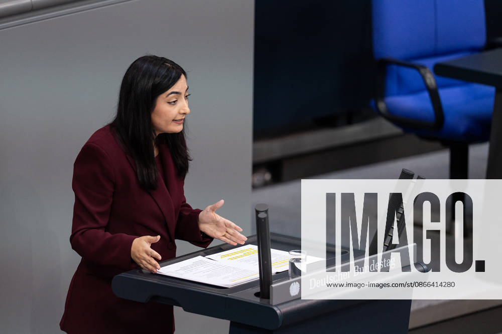 GER, Berlin, 92nd session of the German Bundestag in the plenary hall of the Reichstag building. Reem Alabali Radovan, Federal Minister for Economic Cooperation and Development, stands at the lectern; gestures, facial expressions, emotions