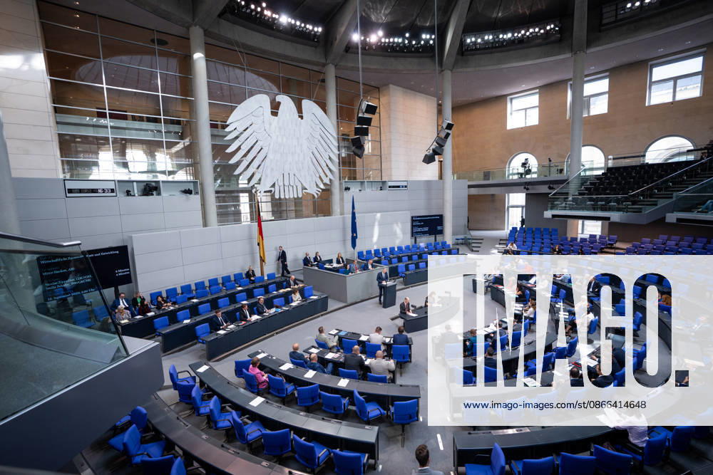 GER, Berlin, 92nd Session of the German Bundestag in the Plenary Hall of the Reichstag Building, Plenary Hall of the German Bundestag