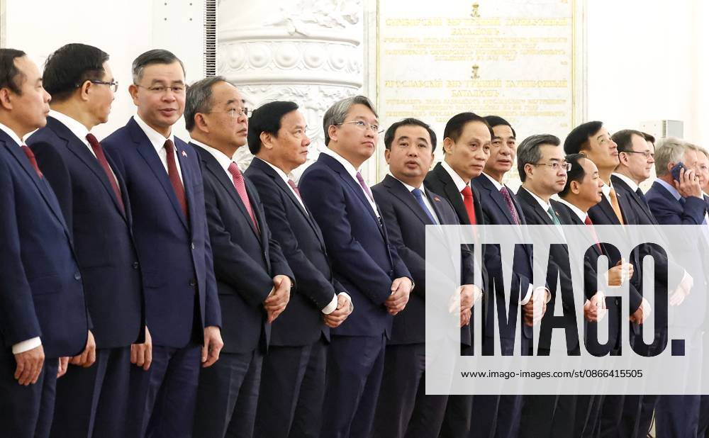 Russia Vietnam 9239525 09.09.2026 Members of Vietnam s delegation attend an official welcome ceremony before a meeting between Russian President Vladimir Putin and Vietnamese President To Lam at the Kremlin in Moscow, Russia. Geodakyan Artem Sputnik Moscow Russia