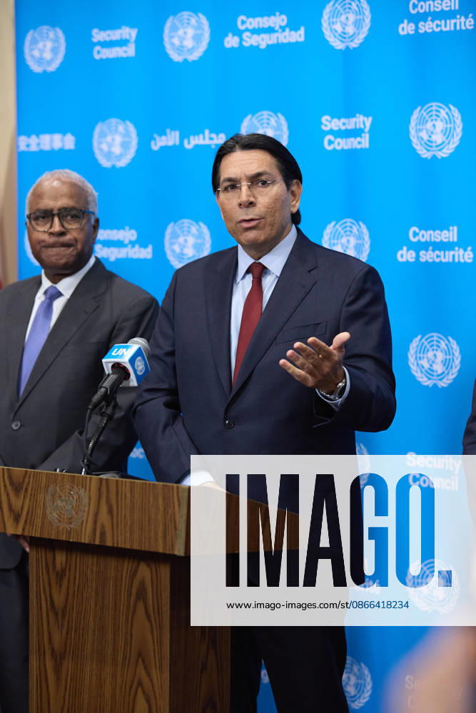 Israel s U.N. Ambassador Danny Danon speaks to reporters as attendees look on at United Nations headquarters in New York. New York USA - ZUMAs237 20260909_aap_s237_013