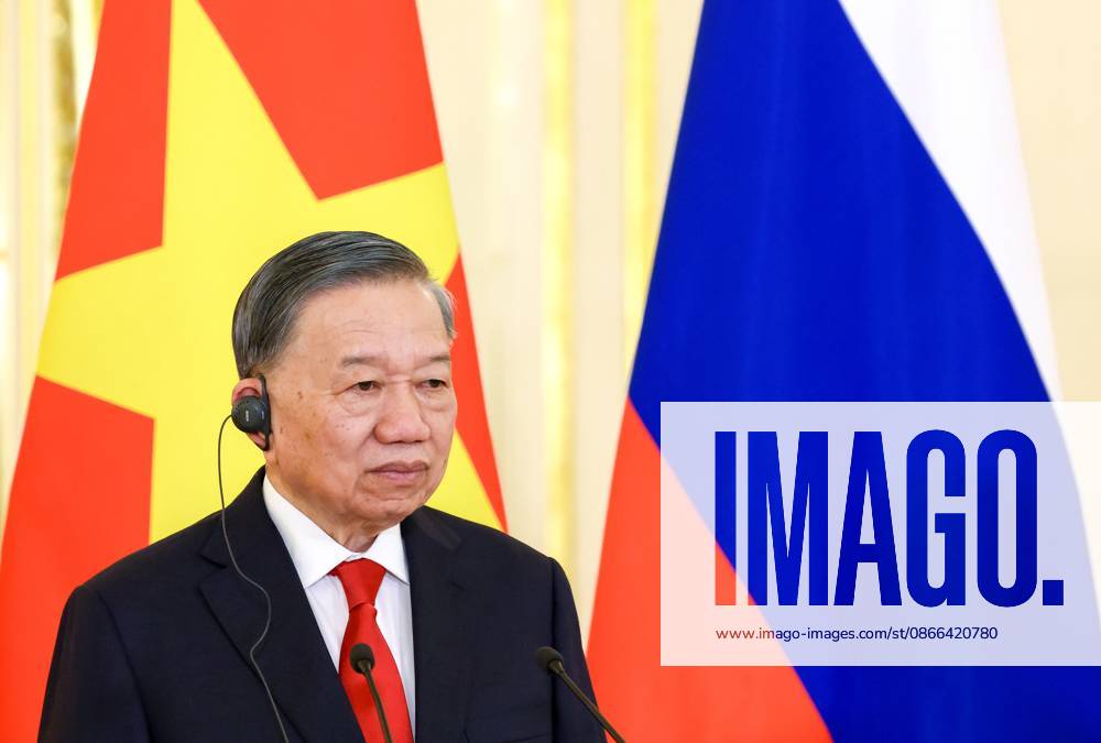 Russia Vietnam 9239590 09.09.2026 Vietnamese President To Lam takes part with Russian President Vladimir Putin via videoconference in the opening of a laboratory for the study and prevention of infectious diseases at the Joint Russian-Vietnamese Tropical Research and Technology Centre in Hanoi during their meeting at the Kremlin in Moscow, Russia. Geodakyan Artem Sputnik Moscow Russia