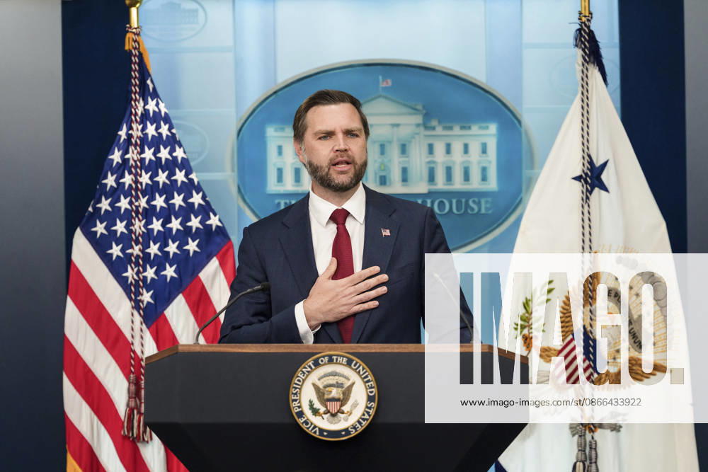 U.S. Vice President J.D Vance responds to a question from reporters during the daily briefing in the James S. Brady Press Briefing Room of the White House, September 3, 2026 in Washington, D.C. Washington United States of America - ZUMAp138 20260909_zaa_p138_012