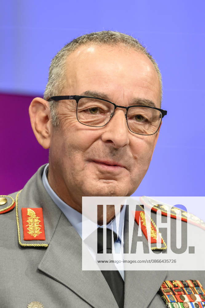 Pictured, from left: Carsten Breuer, Inspector General of the Bundeswehr, GER, Berlin, studio, guest on Maischberger, political talk show, TV, program, with host Sandra Maischberger, Das Erste, from Studio 20 in Adlershof, September 9, 2026,