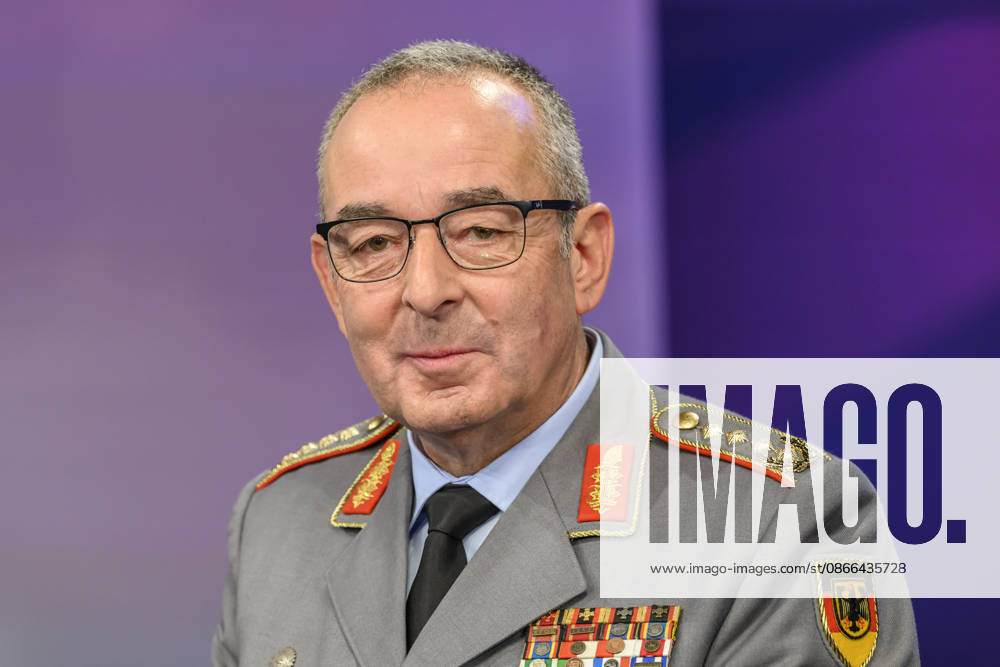 Pictured, from left: Carsten Breuer, Inspector General of the Bundeswehr, GER, Berlin, studio, guest on Maischberger, political talk show, TV, program, with host Sandra Maischberger, Das Erste, from Studio 20 in Adlershof, September 9, 2026,