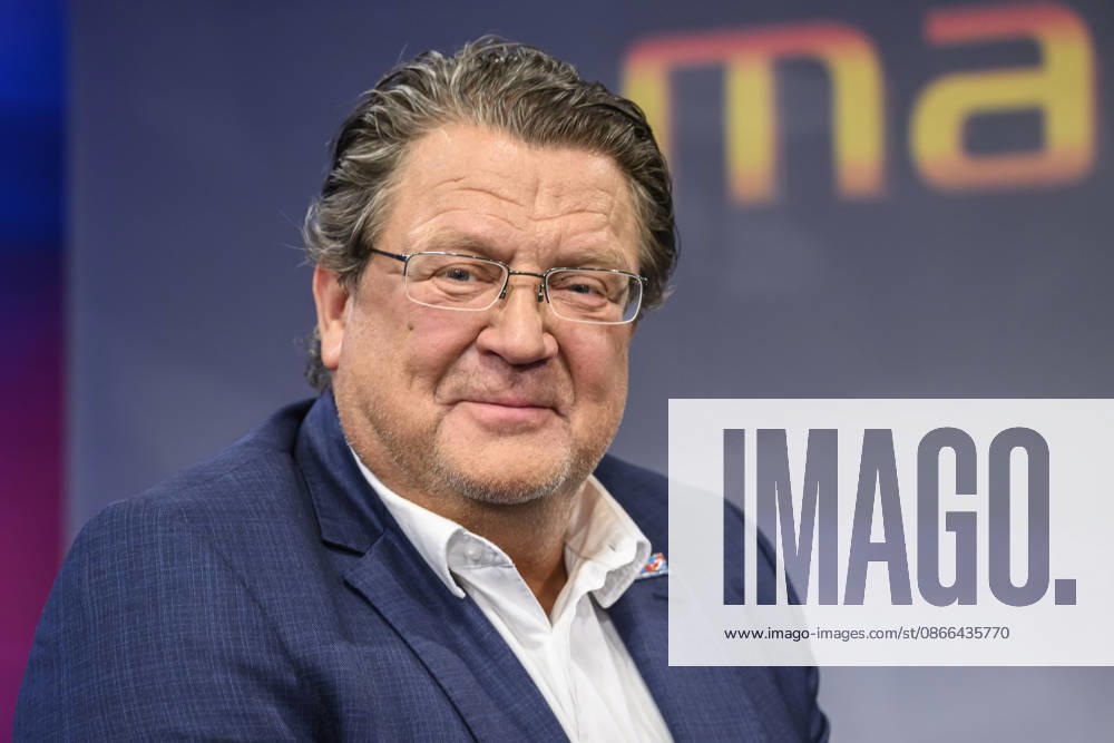 Pictured from left: Stephan Brandner, AfD member of the Legal Affairs Committee, GER, Berlin, studio, guest on Maischberger, political talk show, TV, program, with host Sandra Maischberger, Das Erste, from Adlershof Am Studio 20, September 9, 2026,