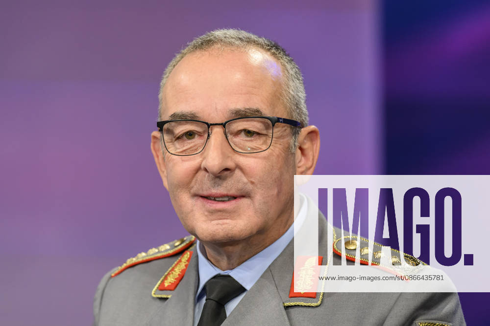 Pictured, from left: Carsten Breuer, Inspector General of the Bundeswehr, GER, Berlin, studio, guest on Maischberger, political talk show, TV, program, with host Sandra Maischberger, Das Erste, from Studio 20 in Adlershof, September 9, 2026,
