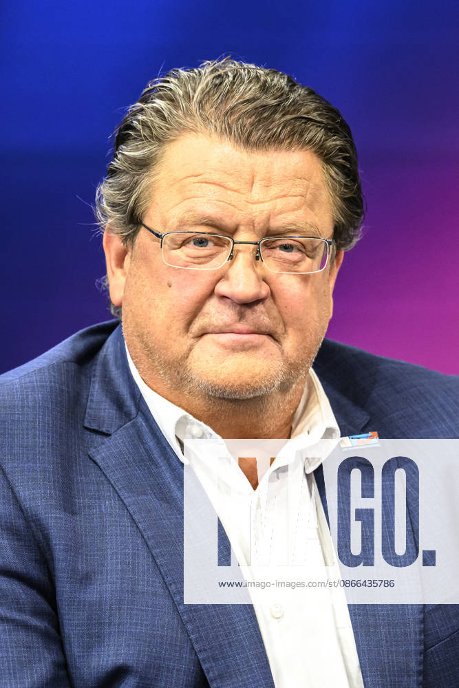 Pictured, from left: Stephan Brandner, AfD member of the Legal Affairs Committee, GER, Berlin, studio, guest on Maischberger, political talk show, TV, program, with host Sandra Maischberger, Das Erste, from Adlershof Am Studio 20, September 9, 2026,