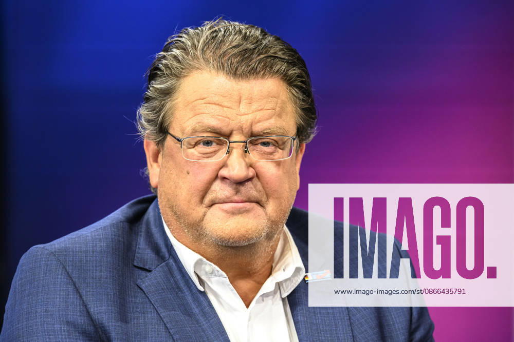 Pictured, from left: Stephan Brandner, AfD member of the Legal Affairs Committee, GER, Berlin, studio, guest on Maischberger, political talk show, TV, program, with host Sandra Maischberger, Das Erste, from Adlershof Am Studio 20, September 9, 2026,