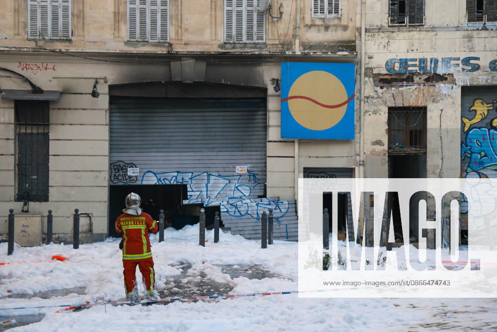 Fire at the Marchà du Soleil in Marseille: it took the fire brigade several hours to put out the blaze, which broke out at 2.19 am and destroyed around 500 m². - 11 10 2026 - France Bouches-du-Rhone Marseille - SylvainxRostaingx Pictorium LePictorium_0340463