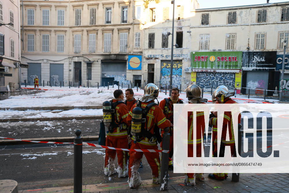 Fire at the Marchà du Soleil in Marseille: it took the fire brigade several hours to put out the blaze, which broke out at 2.19 am and destroyed around 500 m². - 11 10 2026 - France Bouches-du-Rhone Marseille - SylvainxRostaingx Pictorium LePictorium_0340465
