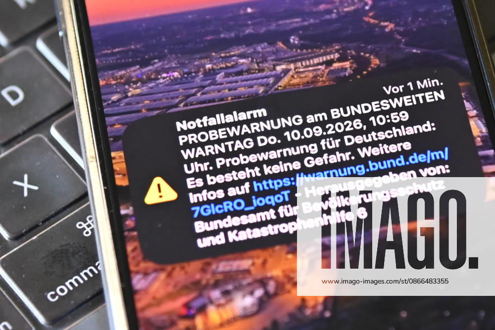 National Warning Day on September 10, 2026: Cell Broadcast Activation At exactly 11:00 a.m., a smartphone displays a cell broadcast emergency alert on the lock screen in observance of National Warning Day on September 10.