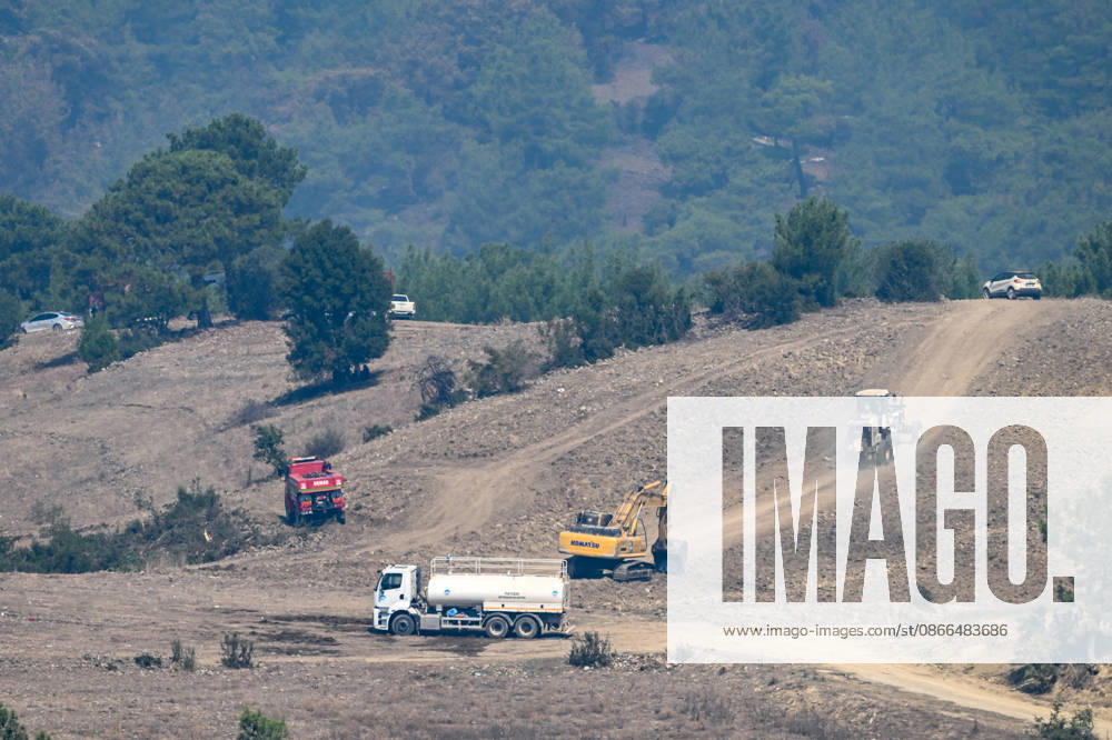 Efforts continue to contain forest fire in Adana ADANA, TURKIYE - SEPTEMBER 10: Efforts continue to bring under control a wildfire that started in Kozan district and spread to some neighborhoods in the Imamoglu and Aladag districts of Adana, Turkiye on September 10, 2026. Eren Bozkurt Anadolu Adana Turkey. Editorial use only. Please get in touch for any other usage.