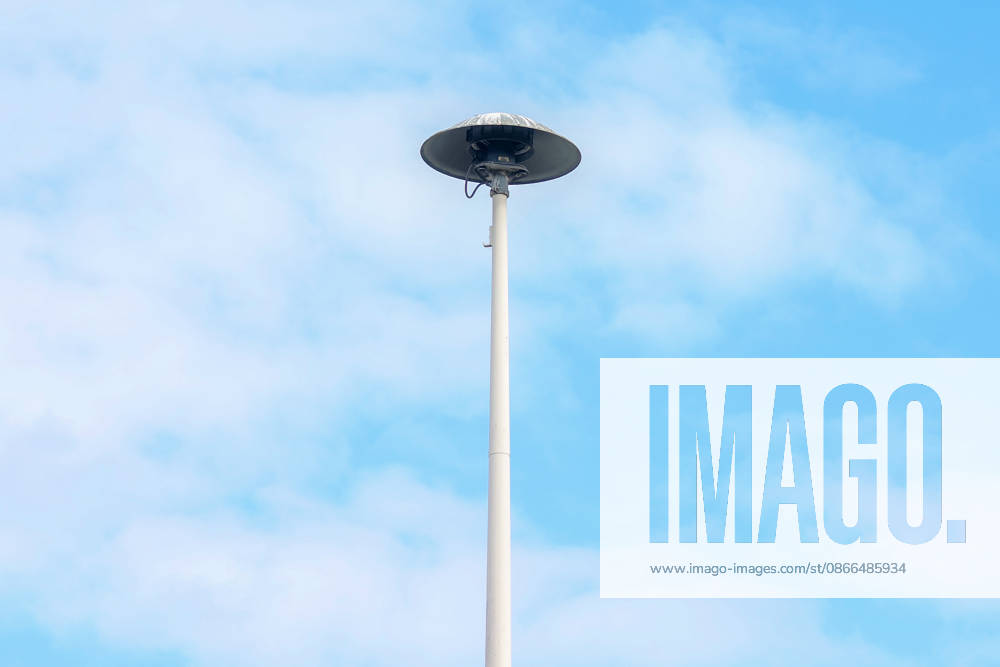 National Warning Day 2026, from left: stock photo, stock image, symbol, siren, siren test alarm; Starting at 11 a.m., test alerts were sent to cell phones and smartphones in Wolfsburg