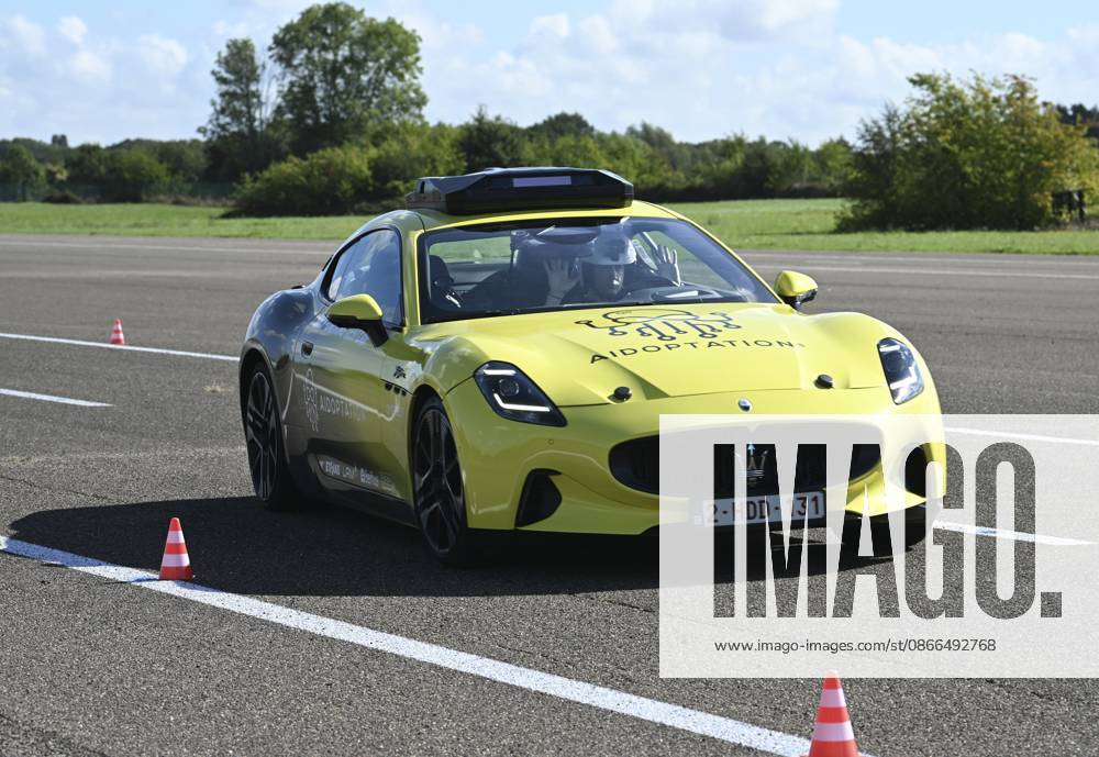 Self Driving System By Aidoptation SINT-TRUIDEN, BELGIUM - SEPTEMBER 10: Demonstration of the autonomous driving system developed by the Belgian high-tech company Aidoptation. Aidoptation has obtained authorization to test a fully autonomous Level 4 driving system on Belgian highways at speeds of up to 120 km h. Testing began on the E313 and E314, and the car has already traveled nearly 200 km on the highway. on September 10, 2026 in Sint-Truiden, Belgium, 10 09 2026 Sint-Truiden Belgium