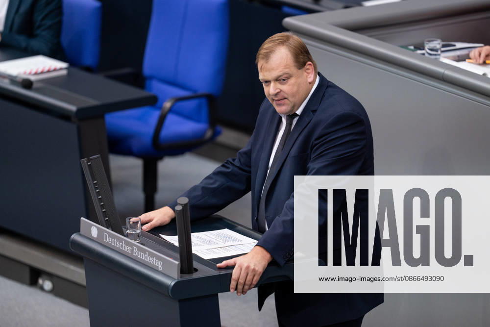 GER, Berlin, 93rd session of the German Bundestag in the plenary hall of the Reichstag building; Albert Stegemann (CDU CSU) stands at the lectern and speaks