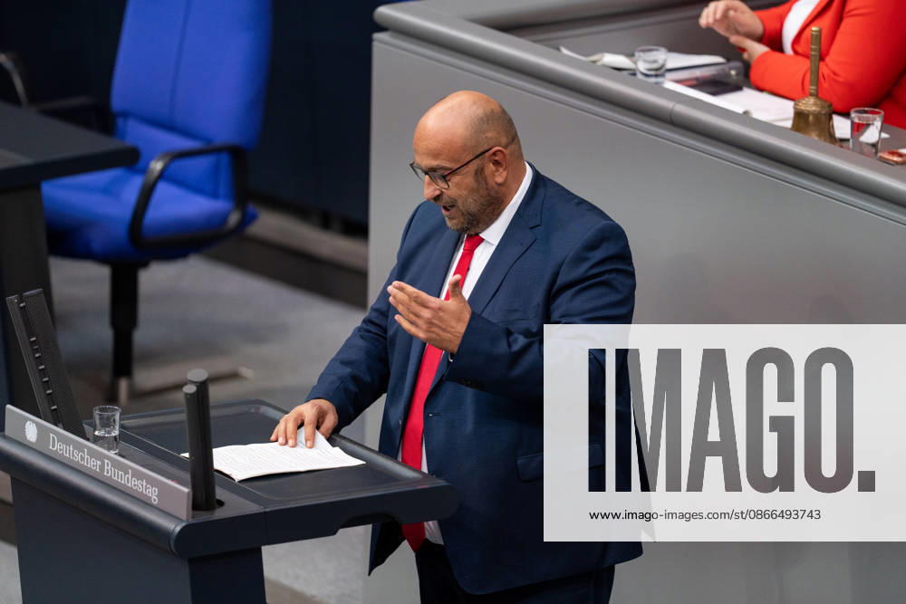 Germany, Berlin, 93rd session of the German Bundestag in the plenary hall of the Reichstag building. Stephan Protschka (AFD) stands at the lectern and speaks.