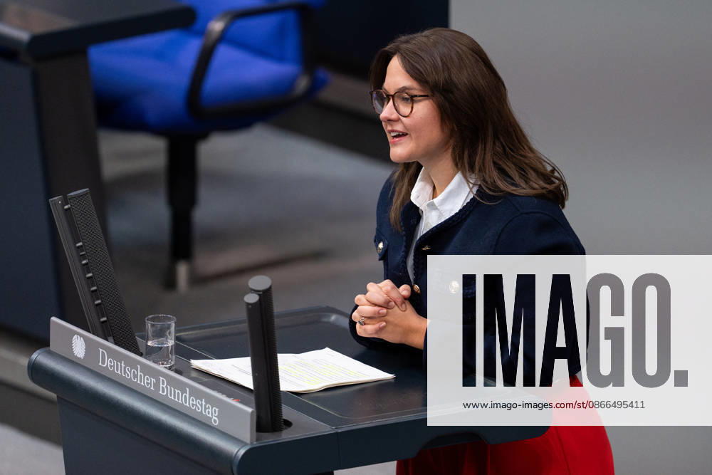 Germany, Berlin, 93rd session of the German Bundestag in the plenary hall of the Reichstag building. Anna Aeikens (CDU CSU) stands at the lectern and speaks.