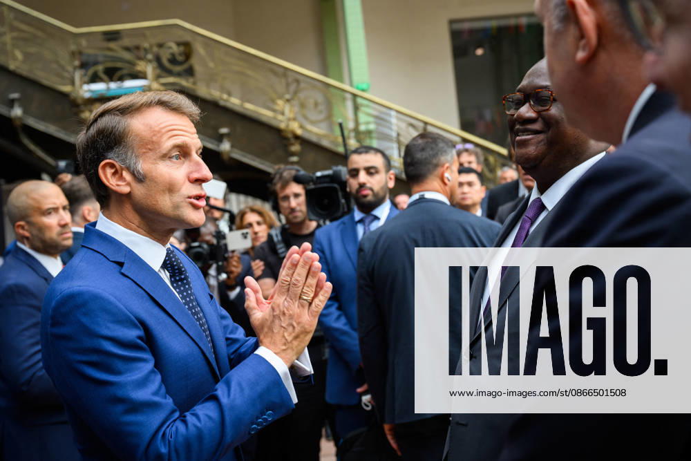 SIE International Space Summit - Paris French President Emmanuel Macron, greets the public during the International Space Summit at Grand Palais in Paris, France on April 14, 2026. Photo by Eric Tschaen Pool ABACAPRESS.COM Paris IDF France