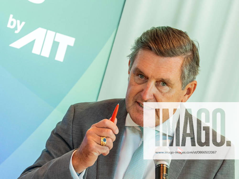 Press Reception for the Conference—Federal Minister of Innovation, Mobility, and Infrastructure Peter Hanke (SPÖ) on September 10, 2026, at the press reception for Technology Talks Austria 2026 at the Libelle MuseumsQuartier in Vienna, Vienna, Austria