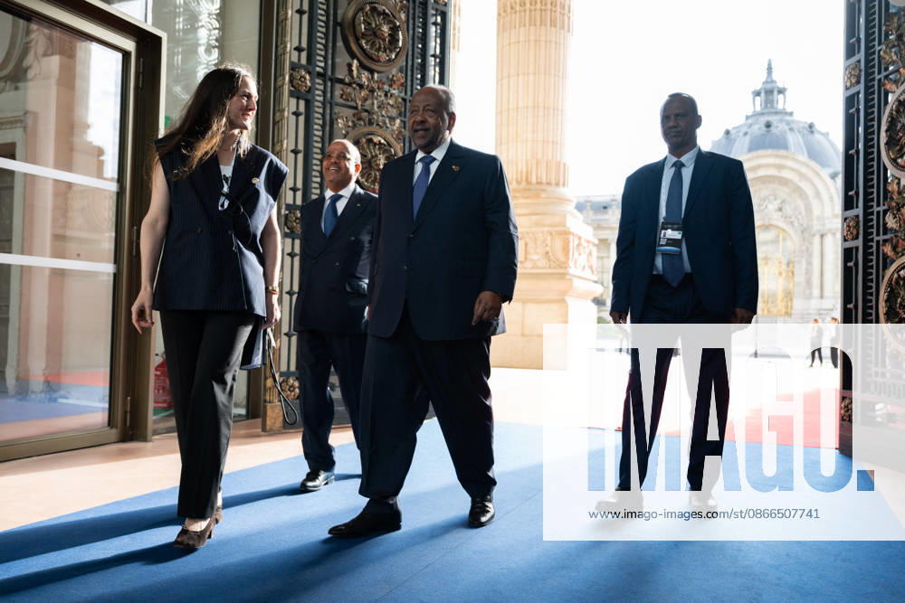 Arrivals at the International Space Summit - Paris Djibouti s President Ismael Omar Guelleh arrives at the International Space Summit at the Grand Palais in Paris, France on September 10, 2026. Photo by Jeanne Accorsini Pool ABACAPRESS.COM Paris France