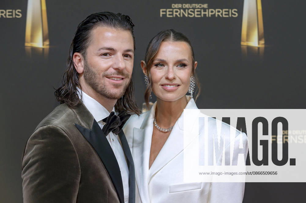 Riccardo Basile and Laura Wontorra at the 2026 German Television Awards ceremony at the Confex Center in Cologne, September 9, 2026 Foto:xW.xRanderathx xFuturexImagex fernsehpreis_6917