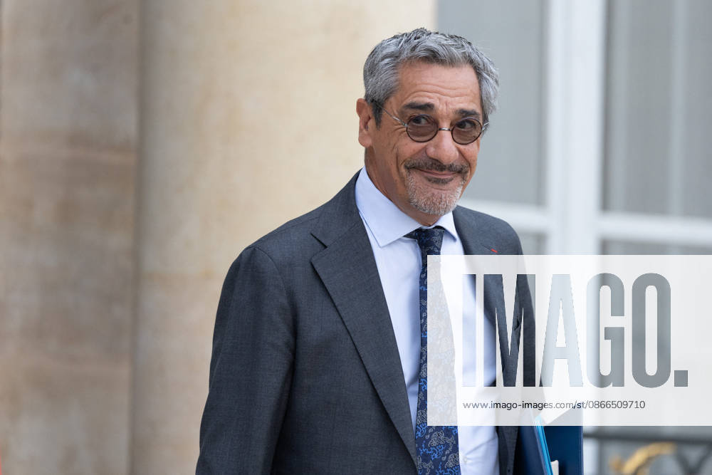 Weekly Cabinet Meeting - Paris French Trade Minister Serge Papin leaving after the weekly cabinet meeting at the Elysee Palace in Paris, France on September 10, 2026. Photo by Rafael Lafargue ABACAPRESS.COM Paris France